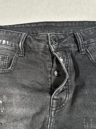 Pantalón corto vaquero negro graffiti Talla L