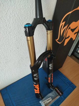 Fox 38 Factory 27.5 Horquilla
