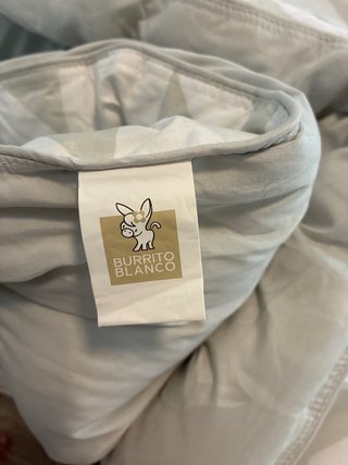 Edredón burrito blanco y beige