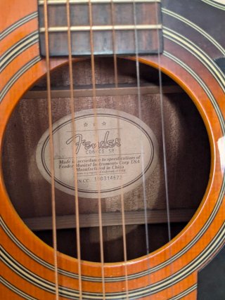 Guitarra Electroacústica Fender CD60CE