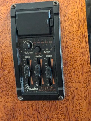 Guitarra Electroacústica Fender CD60CE