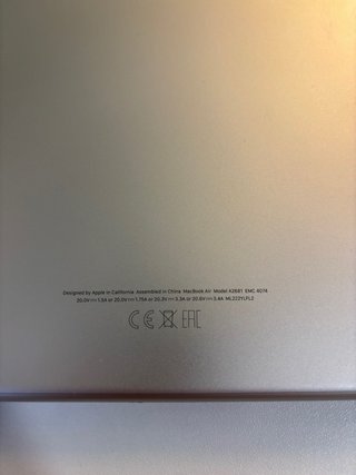 MacBook Air A2681 EMC4074