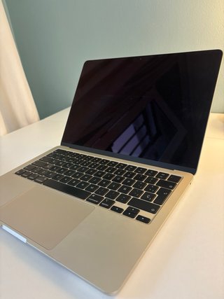 MacBook Air A2681 EMC4074