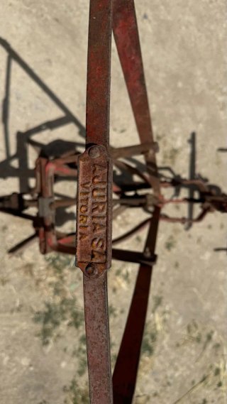 Arado antiguo de labranza