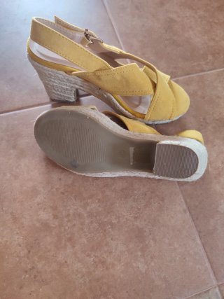 Sandalias mostaza mujer talla 40