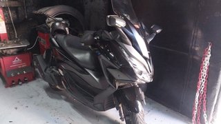 Honda Forza 125 Maxi Scooter Negra