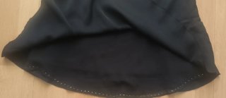 Falda negra con volantes