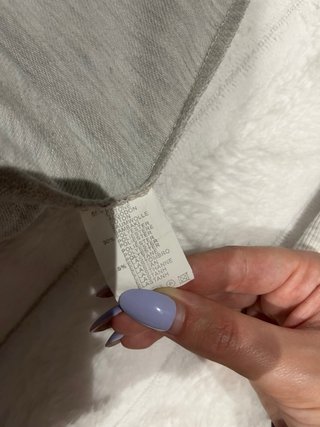 Sudadera gris con estampado Sisters