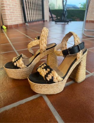 Sandalias de tacón con plataforma y esparto