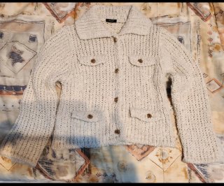 chaqueta cárdigan de punto grueso de Massimo Dutti