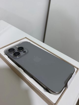 iPhone 15 Pro 256GB Titanio