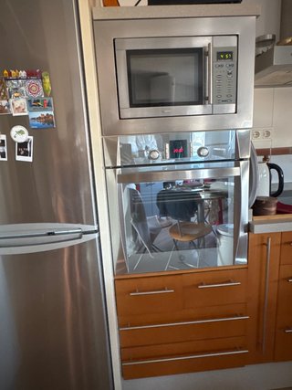 Horno y microondas integrados Y cocina muebles