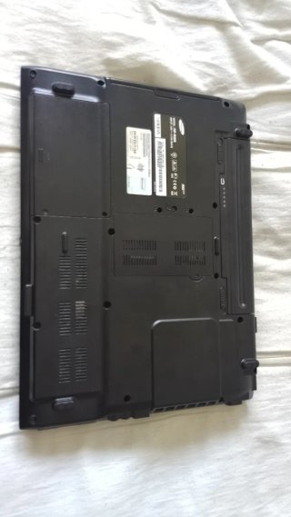 Portátil Samsung/Intel Pentium Dual Core/2Gb/250Gb