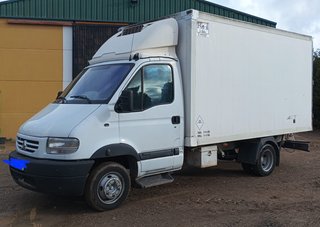 Camión 3500kg Renault Master 2003