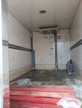 Camión 3500kg Renault Master 2003