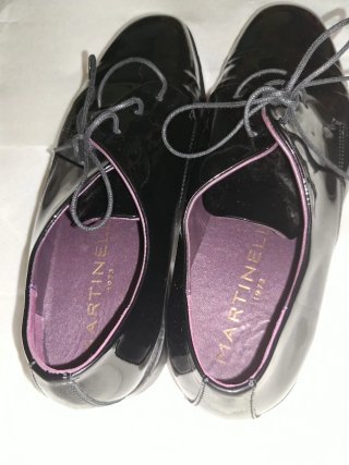 Zapatos de vestir Martinelli negros de charol