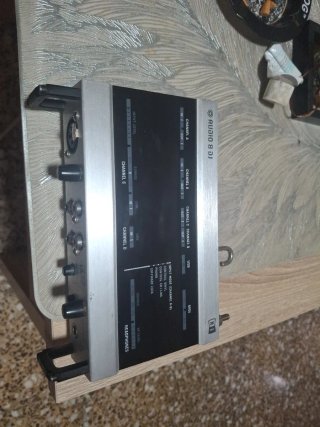 Native Instruments Audio 8 DJ