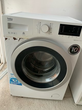 URGE: Pack Nevera SME y Lavadora Beko