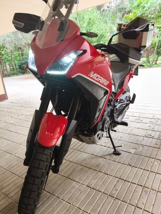 Morini 649 Adventure Roja