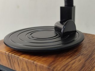 Radio y reproductor música GRAMÓFONO retro