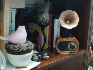 Radio y reproductor música GRAMÓFONO retro