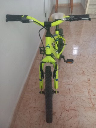 Bicicleta infantil ATRACTOR