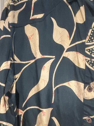 Blusa Maison Hotel manga larga estampada