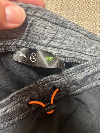 Pantalón chándal niño gris y negro
