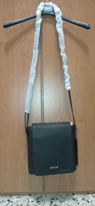 Borsa Calvin Klein nera nuova con cartellino