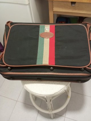 Maleta pequeña viaje LARK Años 80..nailon negro