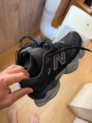 New Balance 9060 Negro
