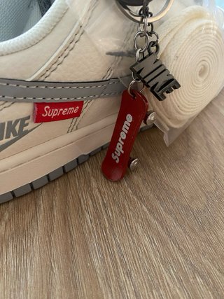 Nike Dunk Low Retro Supreme