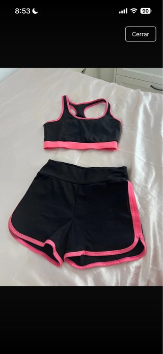 Conjunto deportivo top y shorts