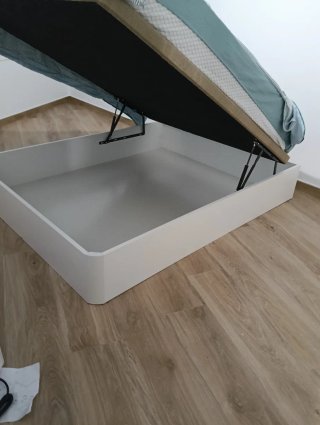 Montaje de muebles, mantenimiento de edificios