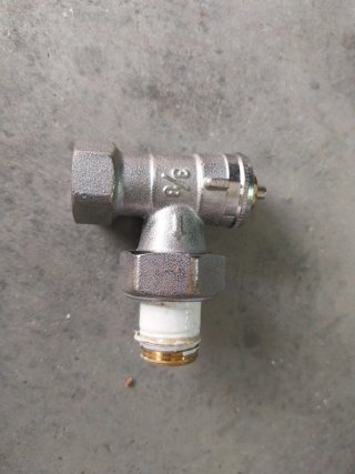 Llave radiador marca Roca 1/2 y 3/8