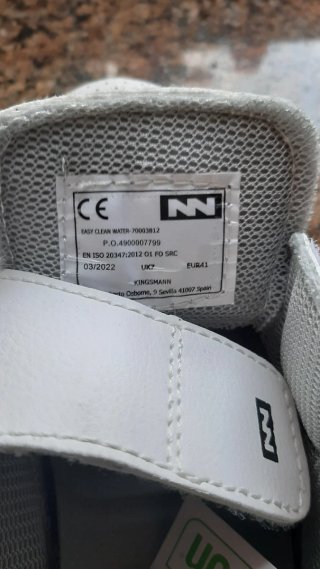 Zuecos de trabajo NN blancos