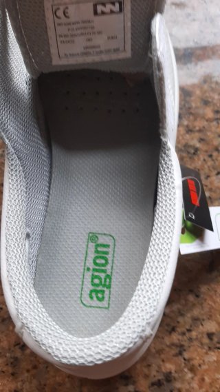 Zuecos de trabajo NN blancos