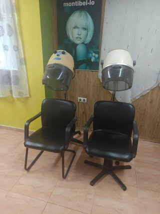 Mobiliario Peluquería: Sillones y Secadores