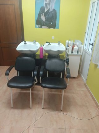 Mobiliario Peluquería: Sillones y Secadores