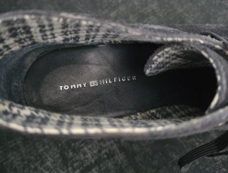 Botín Tommy Hilfiger Cuña Ante Negro