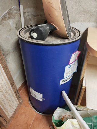 Regalo bidón azul de carton