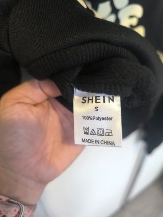 Sudadera corta negra
