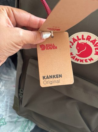 Mochila Fjällräven Kånken Nueva con Etiqueta