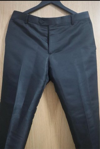 Traje de novio negro