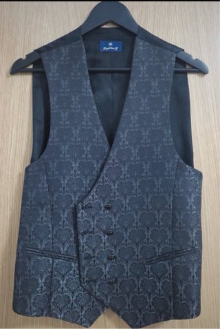 Traje de novio negro