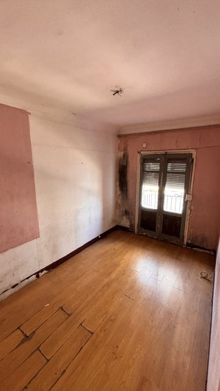 Piso a reformar en Avenida de Navarra Zaragoza