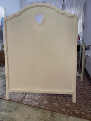 Cabecero infantil madera blanco corazón