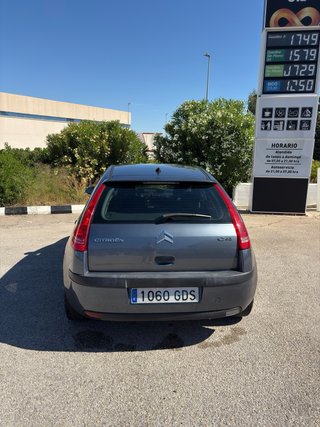 Citroën C4 1.6 HDi CMP Automático 110 CV