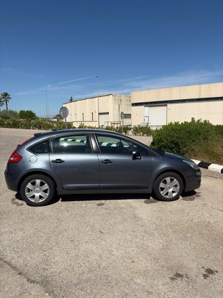 Citroën C4 1.6 HDi CMP Automático 110 CV