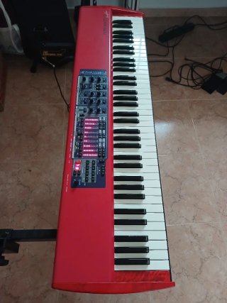 Nord Electro 2 73 teclas